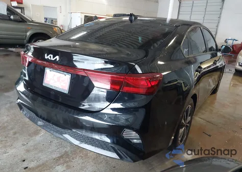 2022 Kia Forte Lxs из США, поврежденный, VIN 3KPF24AD8NE424781